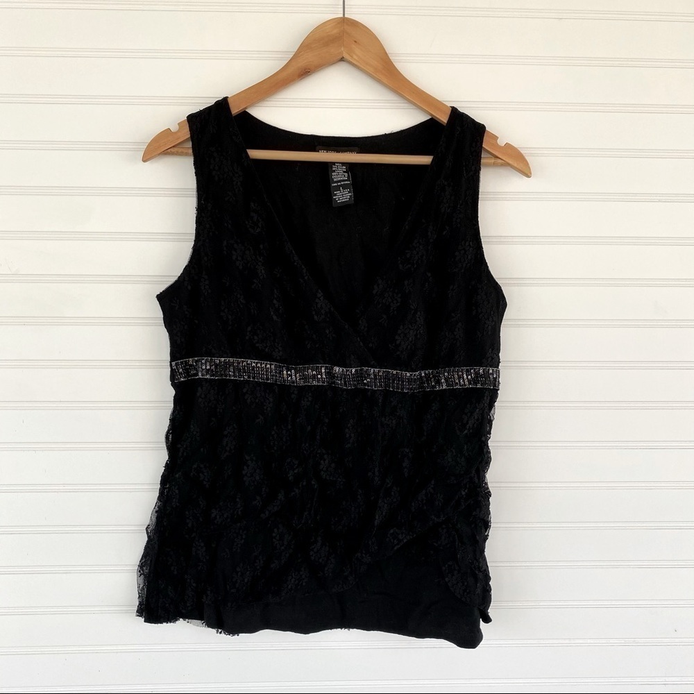 New York & Company Lace Sequin Empire Waist Top Size L Black Surplice V-Neck - Picture 2 of 9